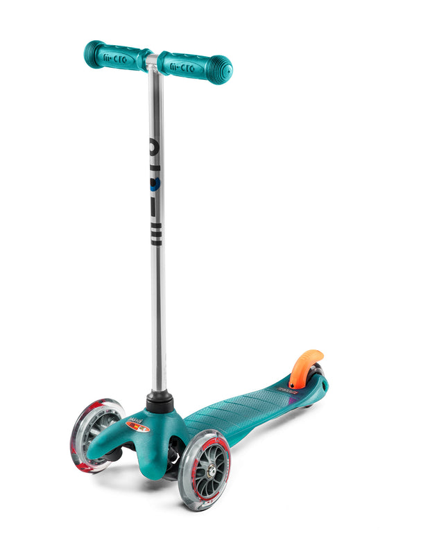 aqua mini classic scooter front angle